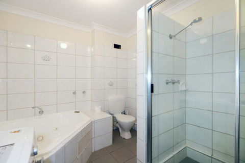 West Beach Lagoon 114 â€“ Ocean Views - Internet Find 10