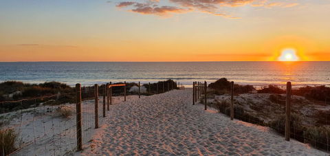 West Beach Lagoon 114 â€“ Ocean Views - Internet Find 22
