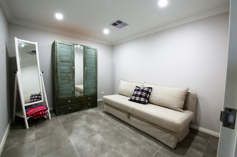 Studio Style Mindarie Marina - Internet Find 7