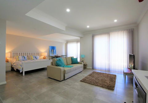 Studio Style Mindarie Marina - Internet Find 4