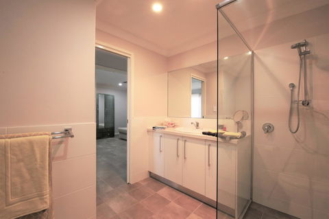 Studio Style Mindarie Marina - Internet Find 6
