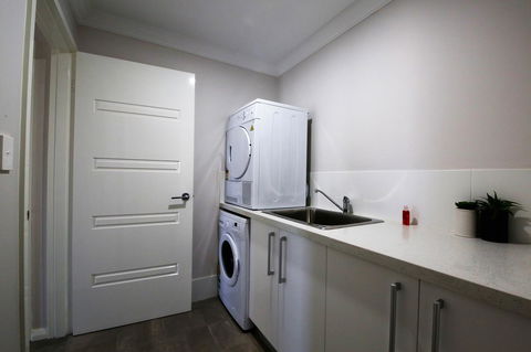 Studio Style Mindarie Marina - Internet Find 8