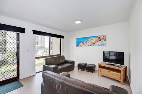 West Beach Lagoon 206 Great Value - Internet Find 13