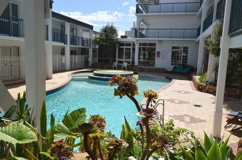 West Beach Lagoon 206 Great Value - Internet Find 21