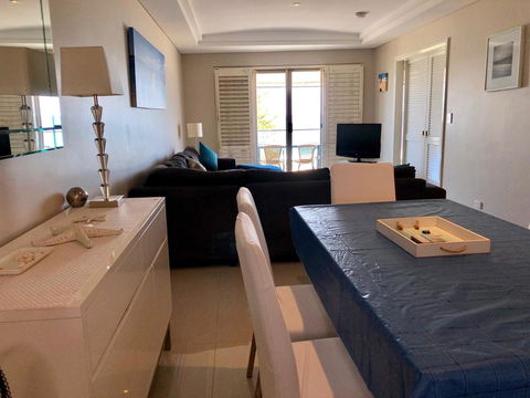 The White Pearl Penthouse - Internet Find 4
