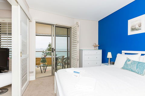 The White Pearl Penthouse - Internet Find 9