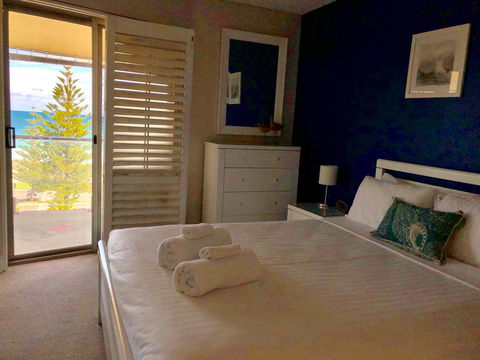 The White Pearl Penthouse - Internet Find 7