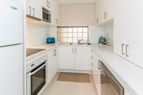 The White Pearl Penthouse - Internet Find 14
