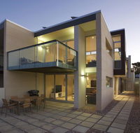 Alouarn Apartments - Internet Find