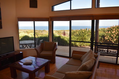 Redgate Beach Escape - Internet Find 1