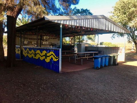 Tom Price Tourist Park - Internet Find 2