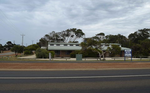 Hopetoun Motel & Chalet Village - Internet Find 18