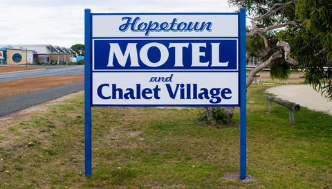 Hopetoun Motel & Chalet Village - Internet Find 5