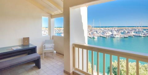 The Marina Hotel - Mindarie - Internet Find 9