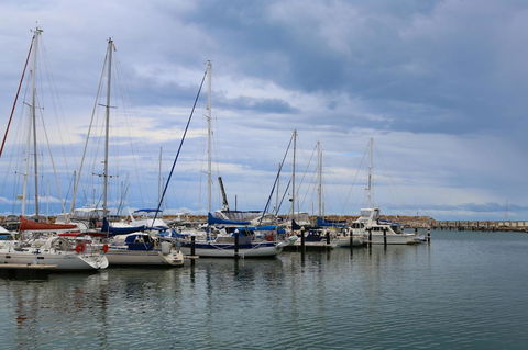 The Marina Hotel - Mindarie - Internet Find 14