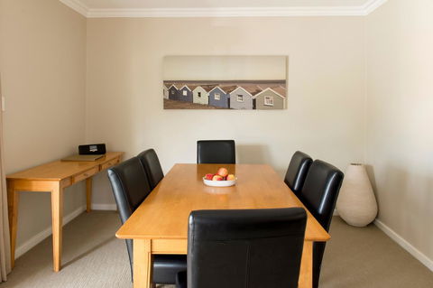 The Marina Hotel - Mindarie - Internet Find 25