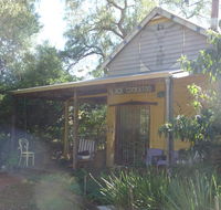 Black Cockatoo Lodge - Internet Find