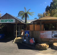 Tullah Lakeside Lodge - Internet Find