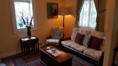 Arendon Cottage - Internet Find 7