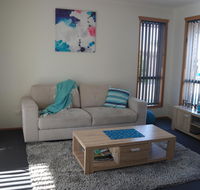 Modern 2 bedroom appartment - Internet Find