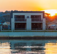 Ulverstone Waterfront Apartments - Internet Find