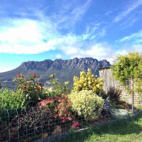 Manna Hill Farm - Internet Find 1