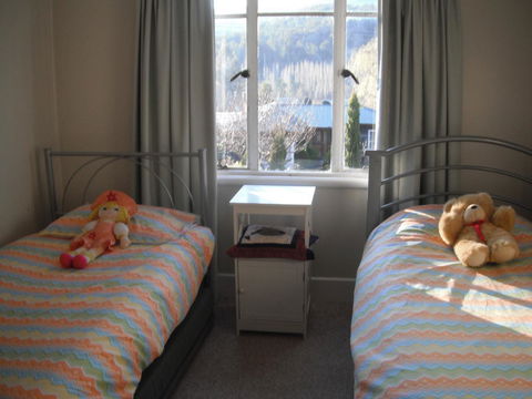 Maydena Chalet - Internet Find 13