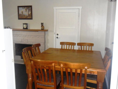 Maydena Chalet - Internet Find 15