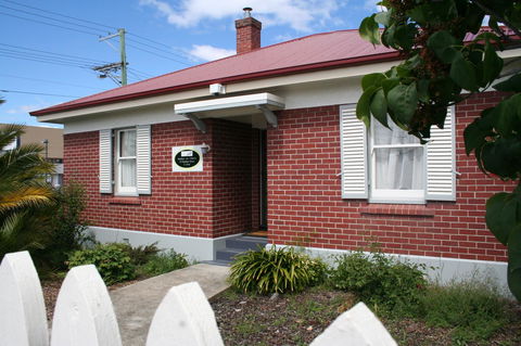 Moonah Central Apartments And Holiday Homes - Internet Find 43