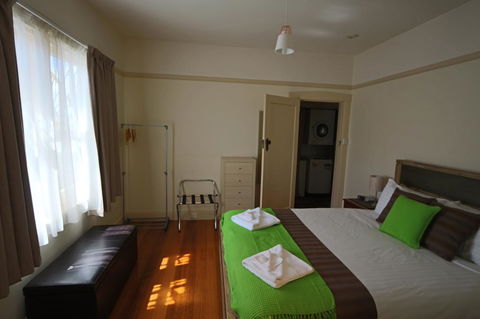 Moonah Central Apartments And Holiday Homes - Internet Find 6