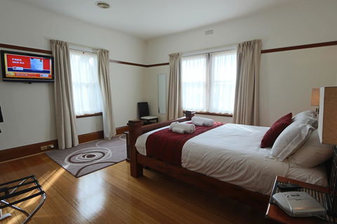 Moonah Central Apartments And Holiday Homes - Internet Find 30