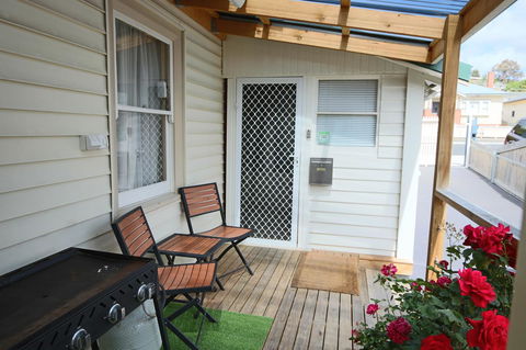 Moonah Central Apartments And Holiday Homes - Internet Find 8