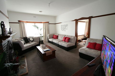 Moonah Central Apartments And Holiday Homes - Internet Find 34