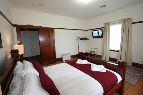 Moonah Central Apartments And Holiday Homes - Internet Find 20