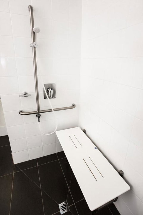 Shoreline Hotel - Internet Find 41