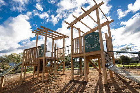 Shoreline Hotel - Internet Find 11