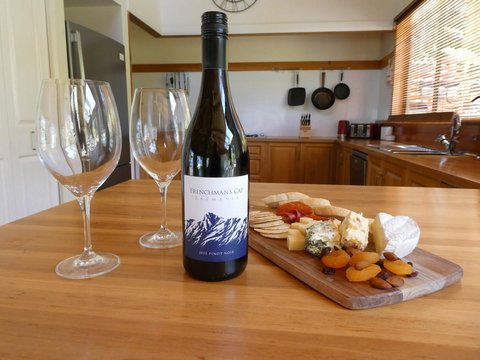 Osprey Lodge & Bungalow - Internet Find 17