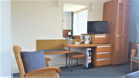 Mt Lyell Motor Inn - Internet Find 21