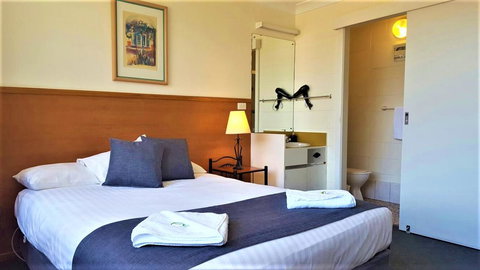 Mt Lyell Motor Inn - Internet Find 5