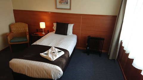 Mt Lyell Motor Inn - Internet Find 3