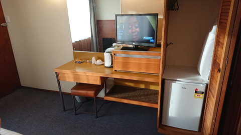 Mt Lyell Motor Inn - Internet Find 2