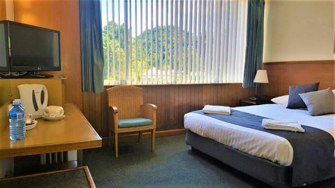Mt Lyell Motor Inn - Internet Find 4
