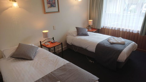 Mt Lyell Motor Inn - Internet Find 26