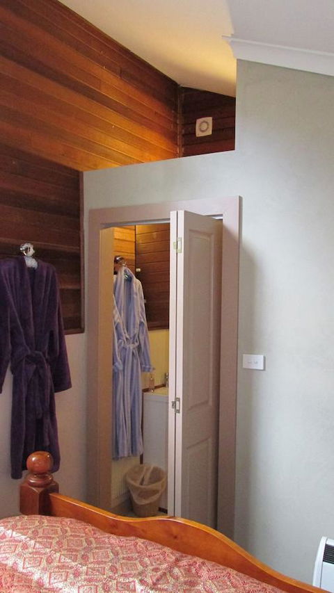 St. Pauls Bed & Breakfast - Internet Find 33