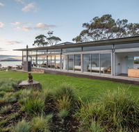 Avalon Coastal Retreat - Internet Find