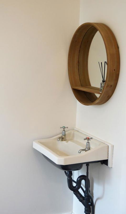 Lyttleton Cottage - Internet Find 5