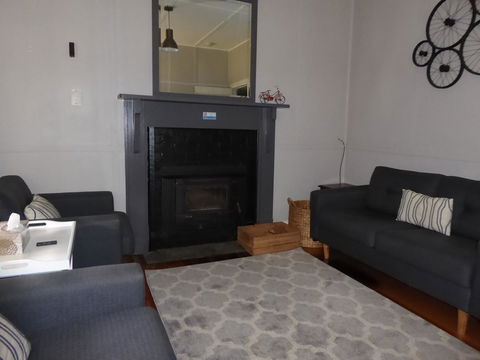 Riders Hut - Derby - Internet Find 4