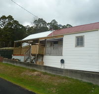 Riders Hut - Derby - Internet Find