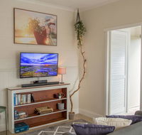 New Aptmnt Only 5 Mins To Mona Gallery - Internet Find