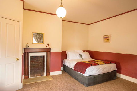 St Andrews Inn - Internet Find 12